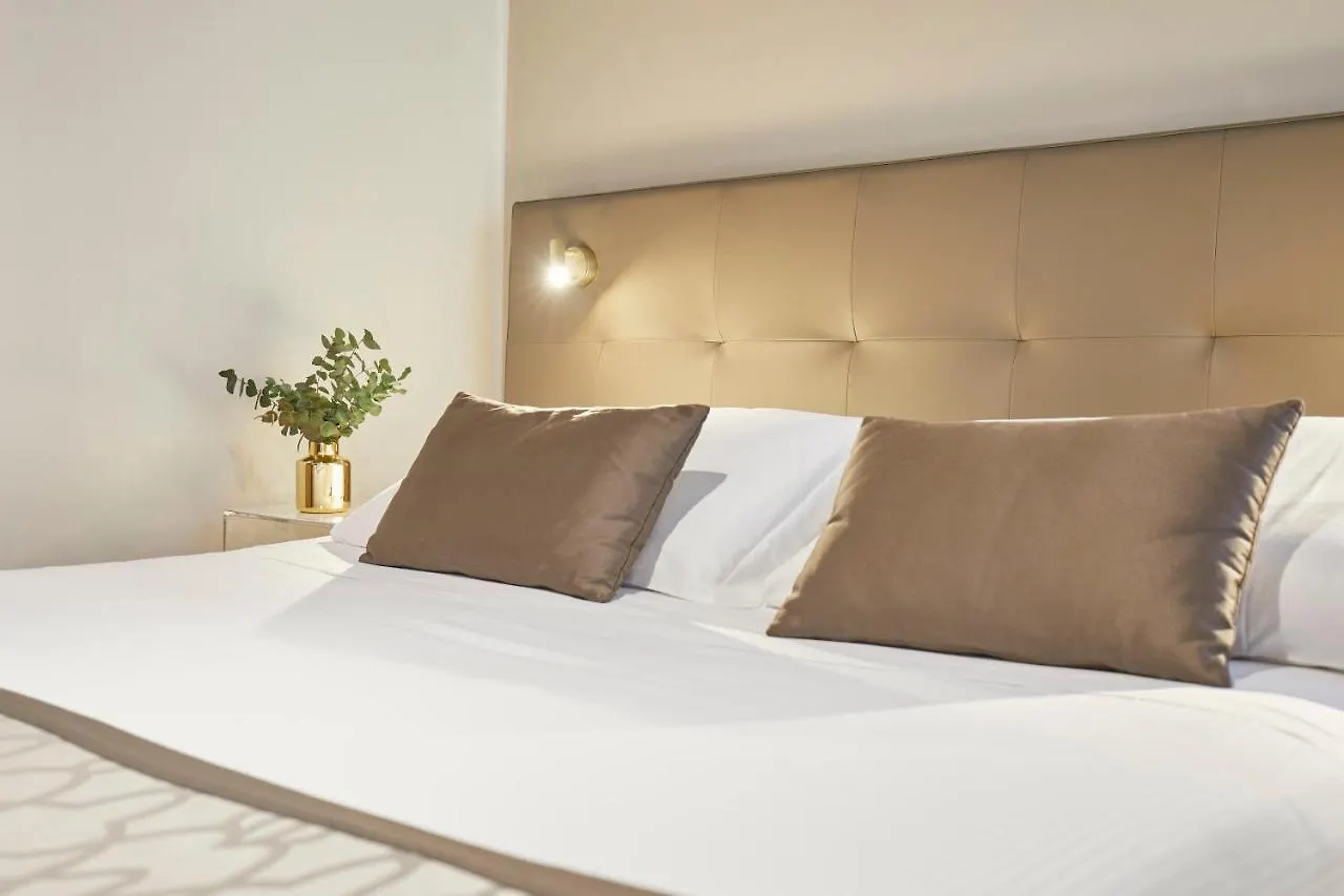Sette Angeli Rooms Florence Bed & Breakfast